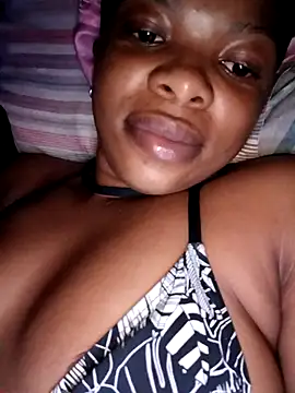 Smalltitiesxxx online show from April 17, 2026, 3:53 am