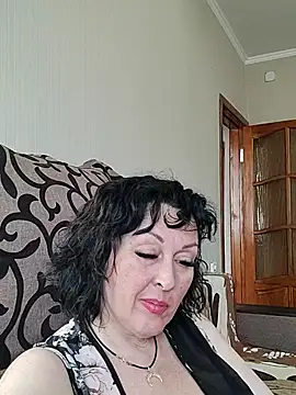 HelgaDennis online show from May 30, 2026, 4:15 pm