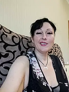 Snapshot of HelgaDennis chatting on June 28, 2026, 6:52 am HelgaDennis online show from June 28, 2026, 6:52 am