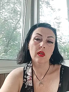 Snapshot of HelgaDennis chatting on July 8, 2026, 4:11 pm HelgaDennis online show from July 8, 2026, 4:11 pm