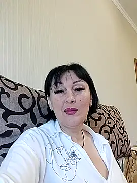 Snapshot of HelgaDennis chatting on July 12, 2026, 5:31 am HelgaDennis online show from July 12, 2026, 5:31 am