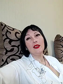 Snapshot of HelgaDennis chatting on July 13, 2026, 6:38 am HelgaDennis online show from July 13, 2026, 6:38 am