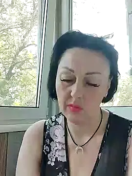 Snapshot of HelgaDennis chatting on July 15, 2026, 5:34 am HelgaDennis online show from July 15, 2026, 5:34 am