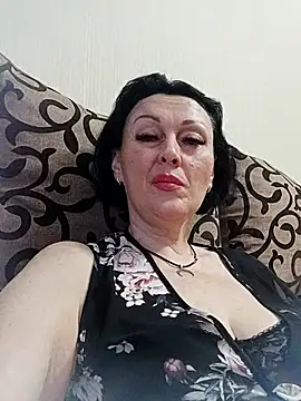 Snapshot of HelgaDennis chatting on July 15, 2026, 5:51 pm HelgaDennis online show from July 15, 2026, 5:51 pm