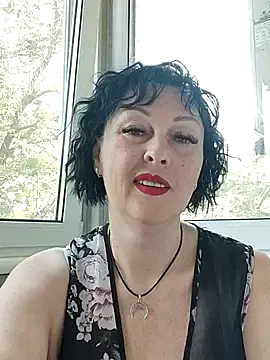 Snapshot of HelgaDennis chatting on July 18, 2026, 5:55 am HelgaDennis online show from July 18, 2026, 5:55 am