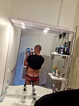 Justfunfree online show from April 10, 2026, 2:00 pm