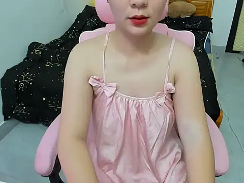 Snapshot of Chi_xinh19 chatting on March 31, 2026, 12:38 pm Chi xinh19 online show from March 31, 2026, 12:38 pm