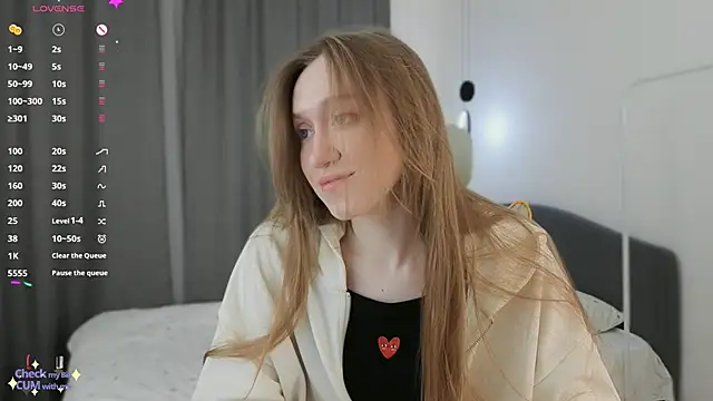 Snapshot of mowalova chatting on May 10, 2026, 6:46 pm mowalova online show from May 10, 2026, 6:46 pm