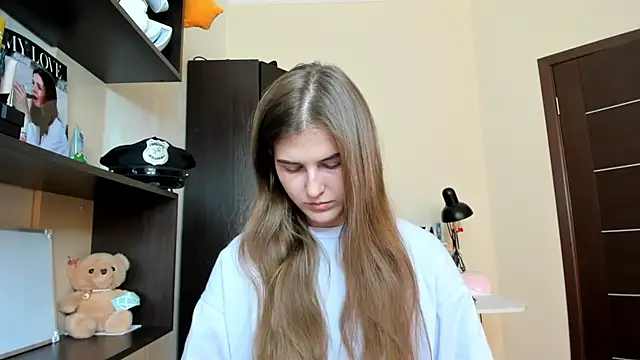 Snapshot of OhMyAlice chatting on July 5, 2026, 4:47 pm OhMyAlice online show from July 5, 2026, 4:47 pm