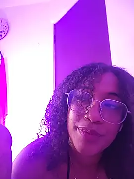 Snapshot of mia_rouxx1 chatting on July 20, 2026, 10:39 am mia rouxx1 online show from July 20, 2026, 10:39 am