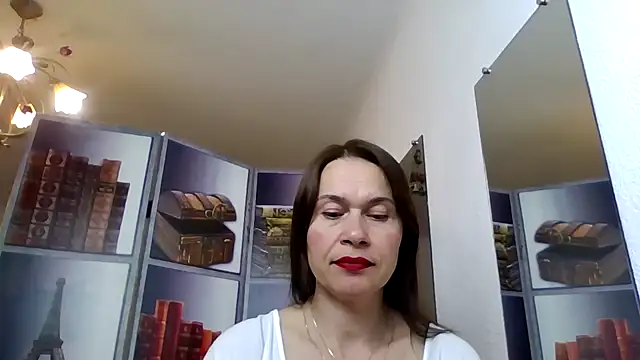 Selena Moo online show from May 8, 2026, 10:53 am