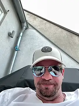stefhart online show from April 16, 2026, 4:41 pm