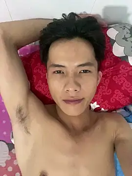 Nguyencuong1999 online show from April 5, 2026, 8:28 pm