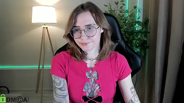 Misha Moss online show from March 23, 2026, 9:46 am