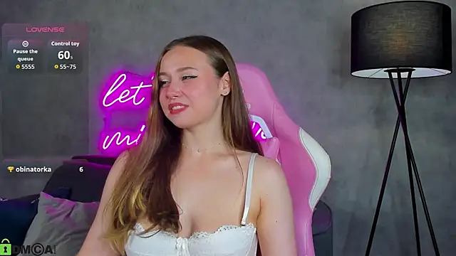 Snapshot of Vanessa_Williamsonn chatting on July 15, 2026, 5:29 pm Vanessa Williamsonn online show from July 15, 2026, 5:29 pm