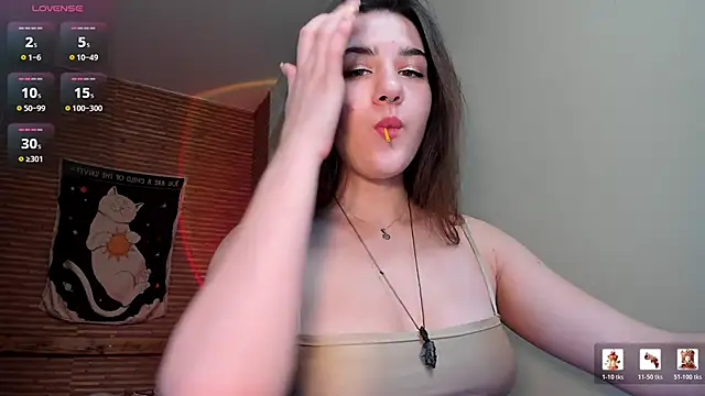 Elly  Green online show from April 22, 2026, 2:14 am