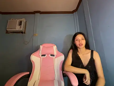 pinay kitty23 online show from May 11, 2026, 1:28 pm