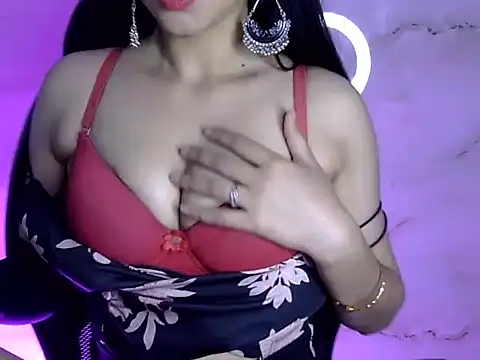 Snapshot of Anaya_singh chatting on April 17, 2026, 7:28 pm Anaya singh online show from April 17, 2026, 7:28 pm