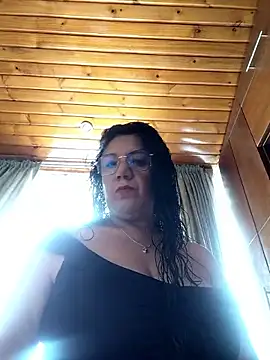 Snapshot of Mielx chatting on April 27, 2026, 2:59 pm Mielx online show from April 27, 2026, 2:59 pm