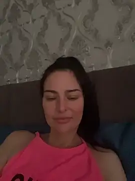 Snapshot of LeilaJarvis chatting on July 3, 2026, 10:32 am LeilaJarvis online show from July 3, 2026, 10:32 am