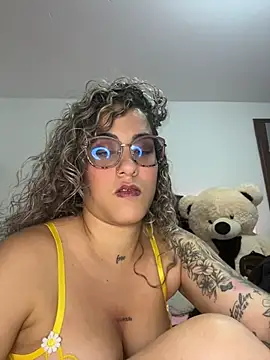 Snapshot of Melina-54 chatting on June 2, 2026, 10:12 pm Melina-54 online show from June 2, 2026, 10:12 pm