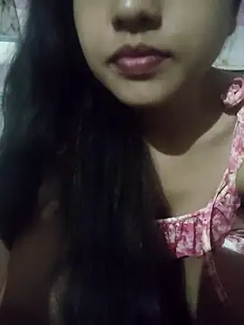 Snapshot of ALIZA_FENDY chatting on June 20, 2026, 6:33 pm ALIZA FENDY online show from June 20, 2026, 6:33 pm