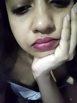 Snapshot of ALIZA_FENDY chatting on July 28, 2026, 2:24 pm ALIZA FENDY online show from July 28, 2026, 2:24 pm
