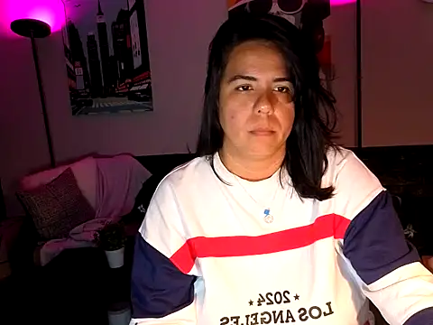 HannaJonns online show from April 17, 2026, 4:48 am