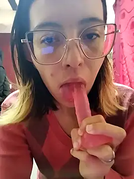 Greta silber26 online show from April 27, 2026, 6:50 pm