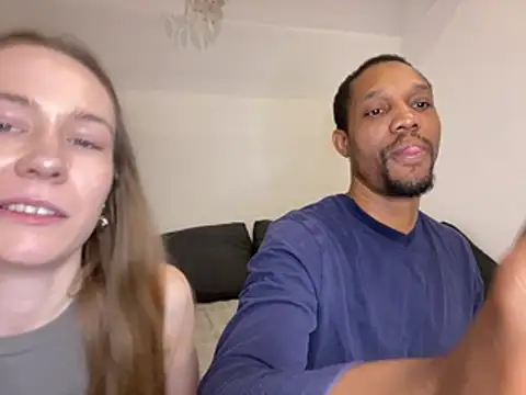 Snapshot of midnight_danseur chatting on April 17, 2026, 12:13 am midnight danseur online show from April 17, 2026, 12:13 am