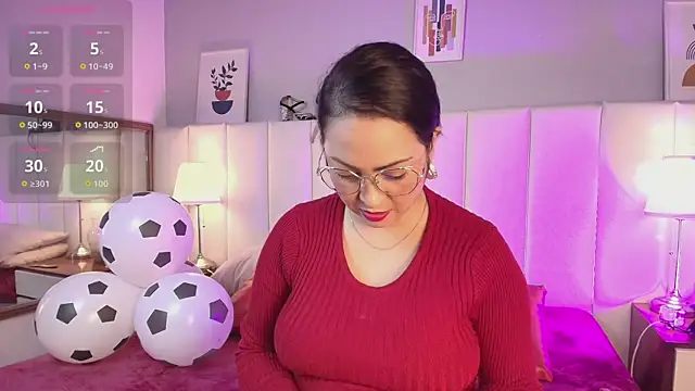 AlanaWesst online show from June 25, 2026, 6:23 pm