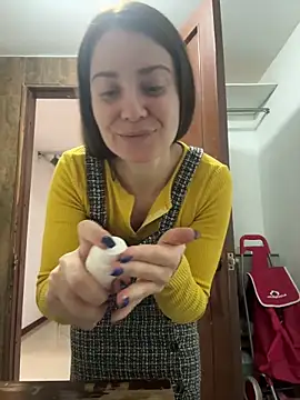 Snapshot of natashakinski chatting on April 3, 2026, 5:55 pm natashakinski online show from April 3, 2026, 5:55 pm