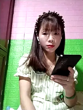 Snapshot of AmyLinee01 chatting on May 20, 2026, 5:08 pm AmyLinee01 online show from May 20, 2026, 5:08 pm