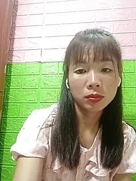 Snapshot of AmyLinee01 chatting on June 17, 2026, 8:54 pm AmyLinee01 online show from June 17, 2026, 8:54 pm