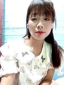 Snapshot of AmyLinee01 chatting on July 28, 2026, 4:39 pm AmyLinee01 online show from July 28, 2026, 4:39 pm
