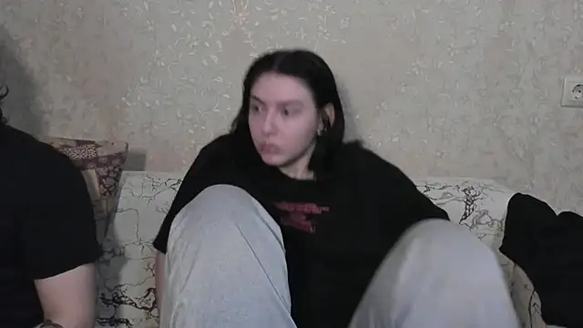 muuur love231 online show from May 1, 2026, 6:34 pm