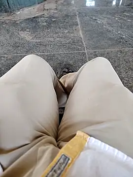 roselover2222 online show from April 1, 2026, 7:31 am