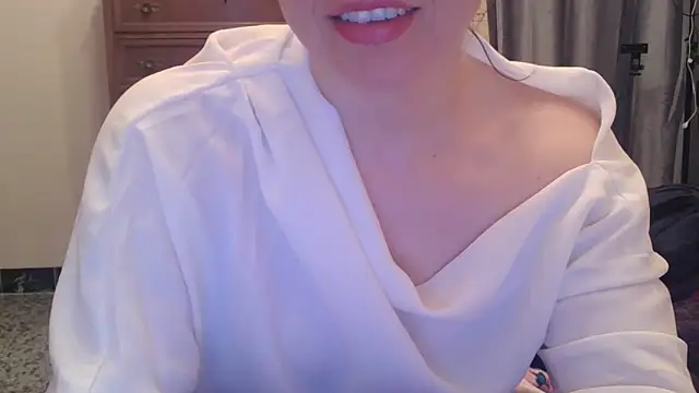 mery lou20252 online show from April 7, 2026, 9:15 pm