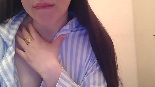 mery lou20252 online show from April 28, 2026, 8:25 pm