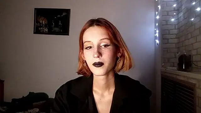 SirenFrost online show from June 21, 2026, 4:20 pm