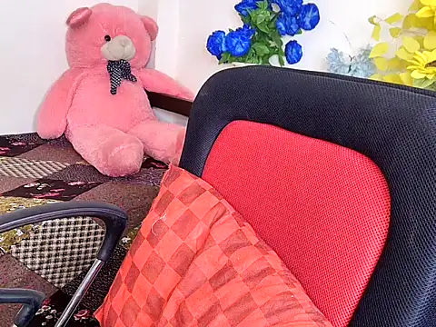 Snapshot of Preety_Baby chatting on May 22, 2026, 6:35 pm Preety Baby online show from May 22, 2026, 6:35 pm