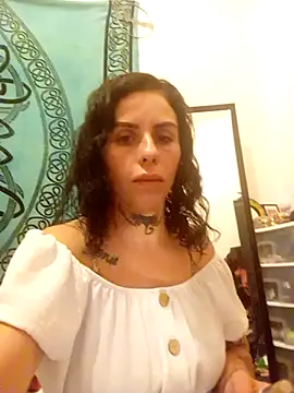 Snapshot of chiquitilla41 chatting on June 2, 2026, 9:33 am chiquitilla41 online show from June 2, 2026, 9:33 am