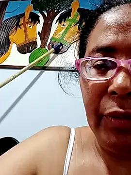 sexymomsn online show from April 26, 2026, 2:59 pm
