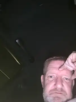 Notiesfuk online show from July 3, 2026, 11:33 pm