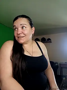 Zuleyka 69 online show from May 4, 2026, 9:44 pm
