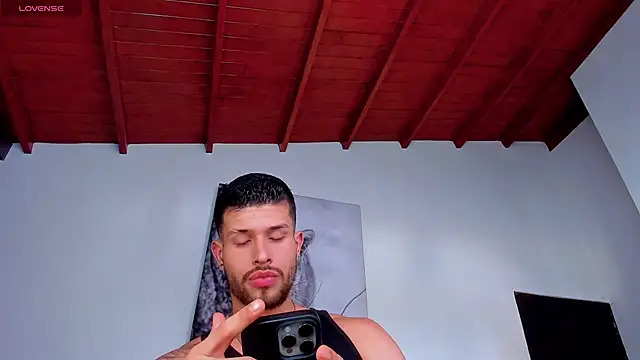 Snapshot of Santos_ramirez1 chatting on April 20, 2026, 1:47 pm Santos ramirez1 online show from April 20, 2026, 1:47 pm