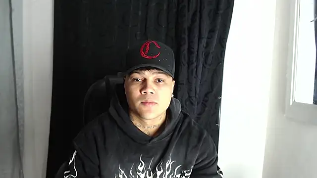 Snapshot of Pedro_x777 chatting on April 11, 2026, 12:59 am Pedro x777 online show from April 11, 2026, 12:59 am
