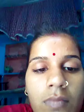 Snapshot of Raveena0990 chatting on May 15, 2026, 3:13 am Raveena0990 online show from May 15, 2026, 3:13 am