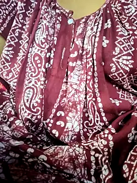 itz-priya online show from April 6, 2026, 5:08 am