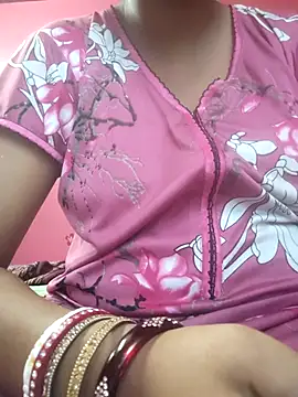 Snapshot of itz-priya chatting on April 16, 2026, 11:00 am itz-priya online show from April 16, 2026, 11:00 am